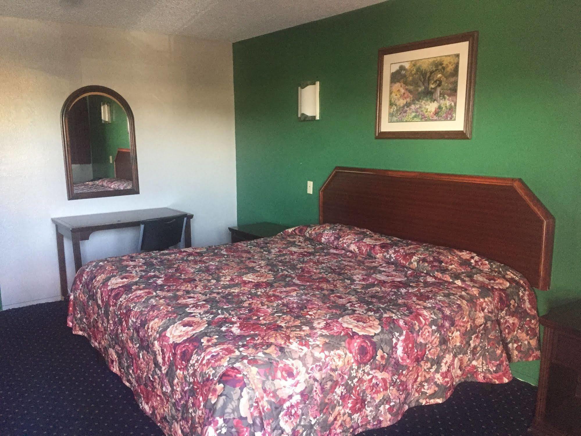 Scottish Inns Carrollton Bagian luar foto