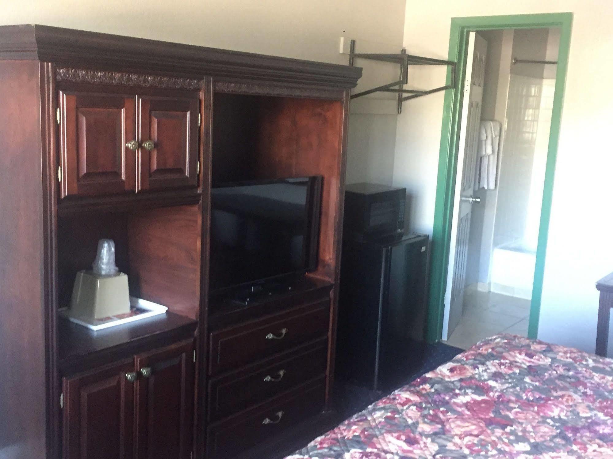 Scottish Inns Carrollton Bagian luar foto