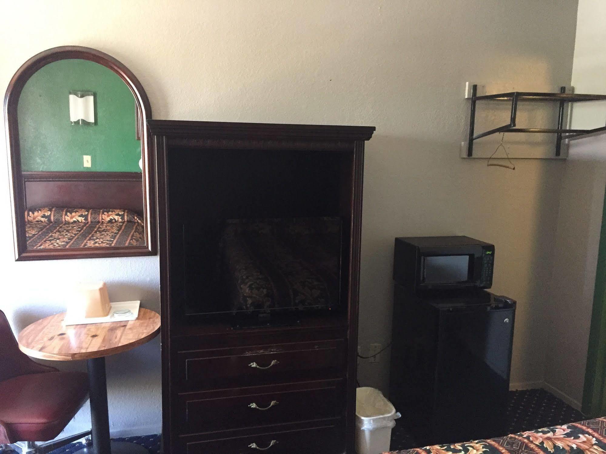Scottish Inns Carrollton Bagian luar foto